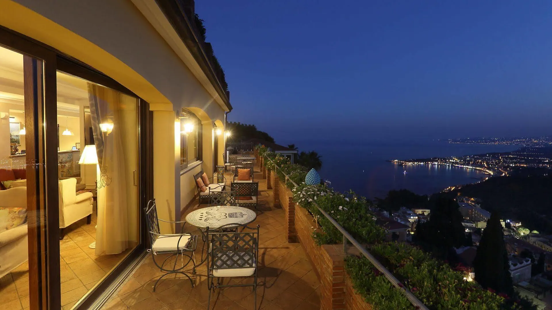Hotel Villa Angela Taormina