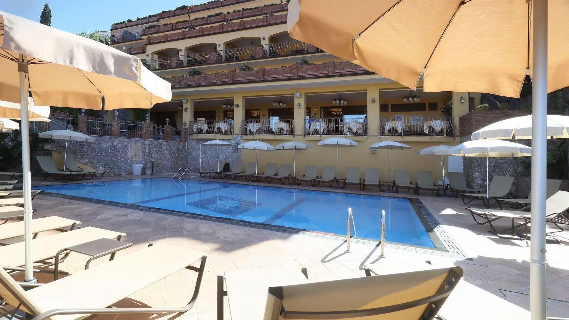 **** Hotel Villa Angela Taormina Italia
